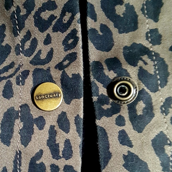 Sanctuary Leopard Animal Denim Jacket Snap Front - Picture 2 of 8